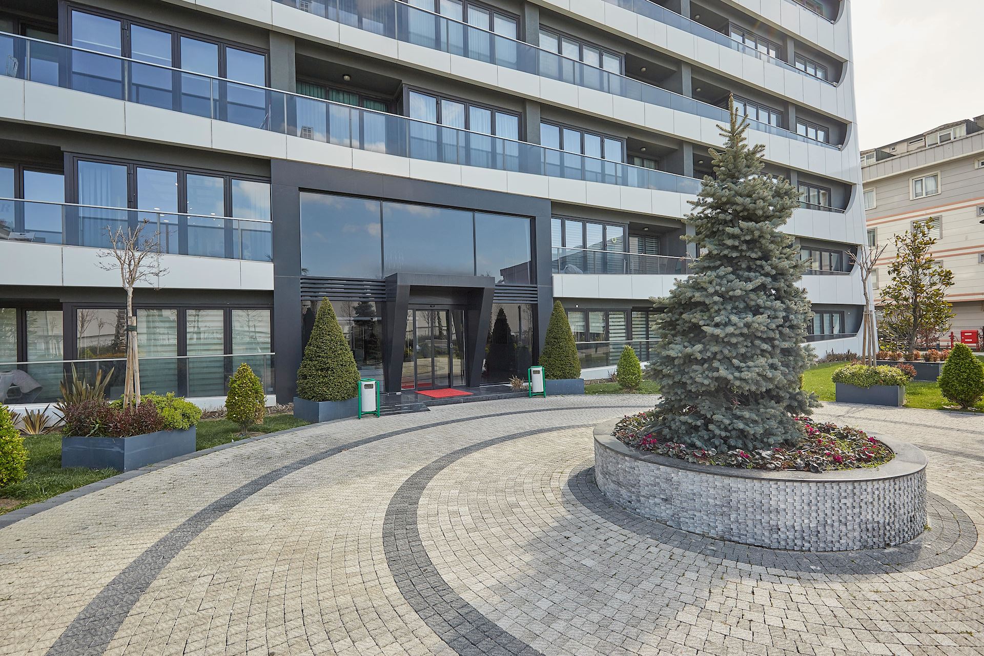 Allure Tower i