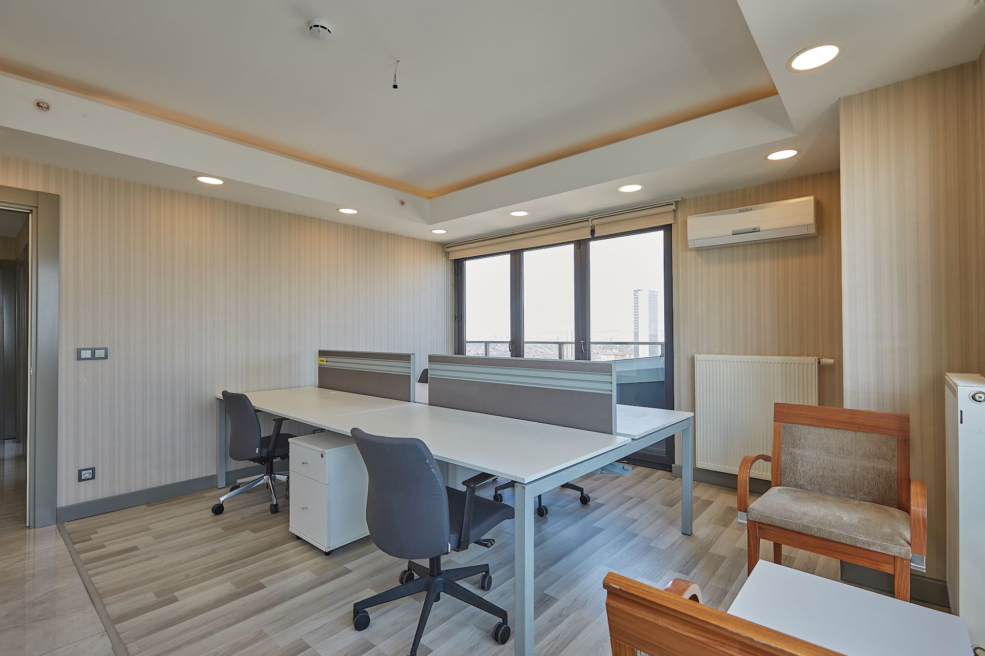 Allure Tower i