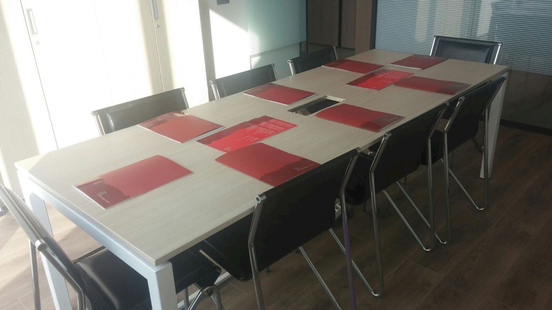 Global İş Merkezi i