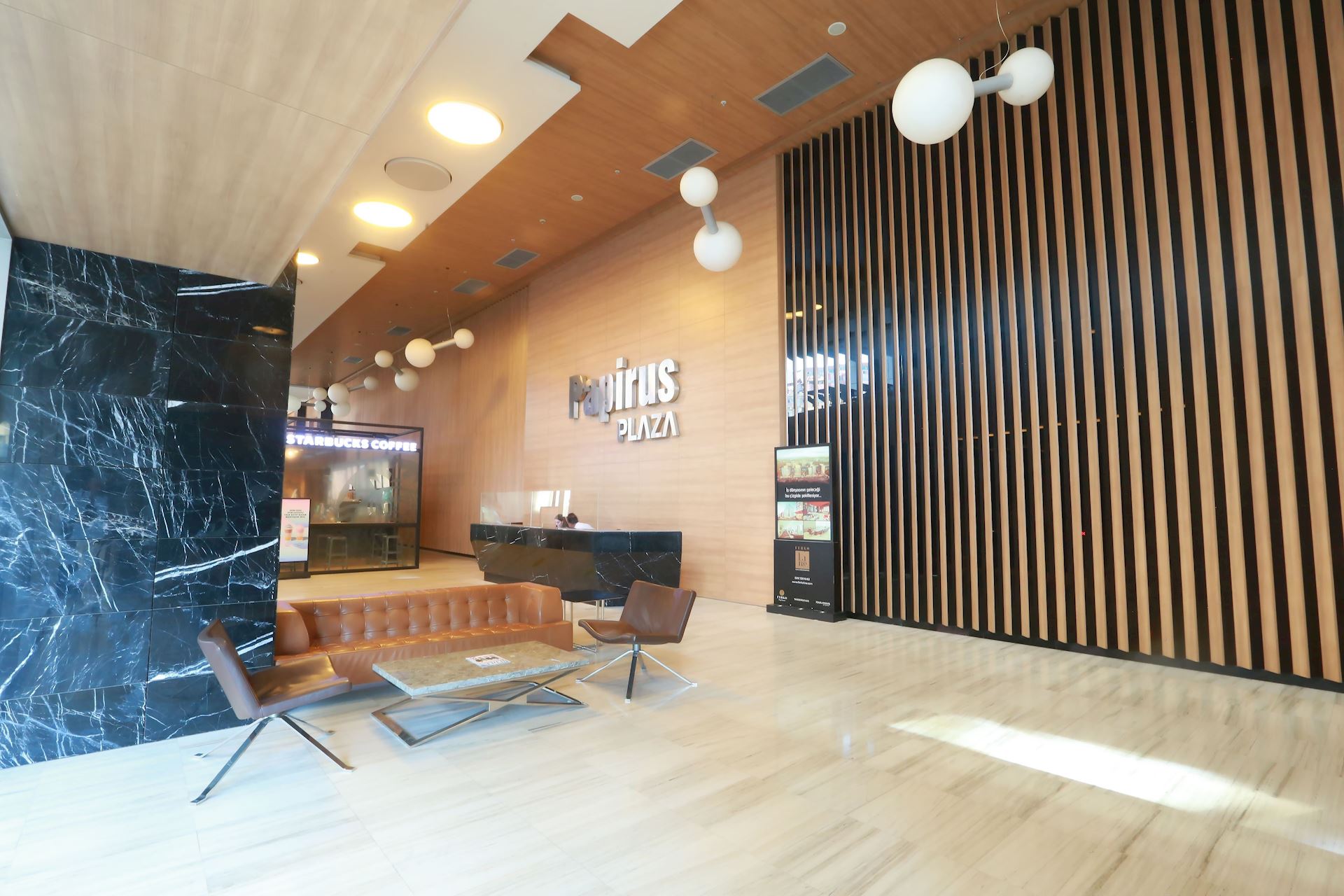 Papirus Plaza i